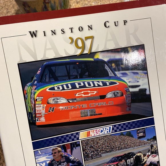 Winston Cup Nascar 1997 Yearbook Chronicle of the Season Racing - Picture 3 of 16